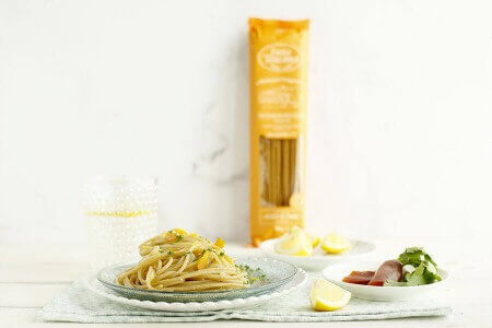 Spaghetti with lemon and bottarga