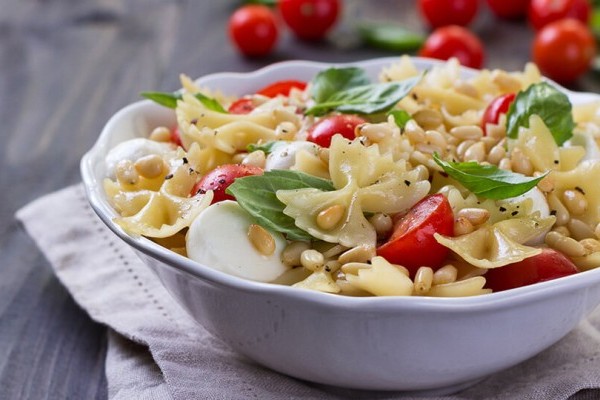 Pasta fredda: 5 regole per un piatto estivo perfetto