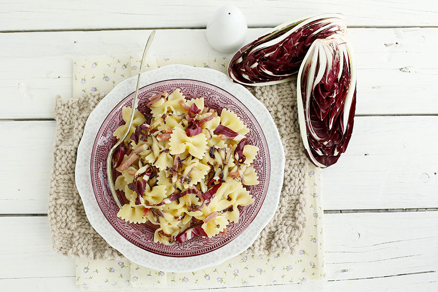Farfalle with speck and radicchio