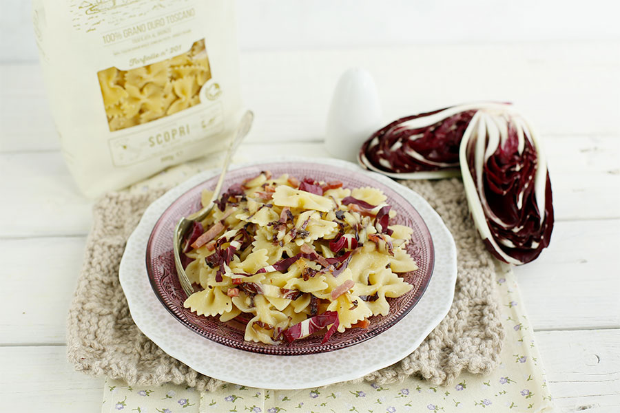 Farfalle with speck and radicchio